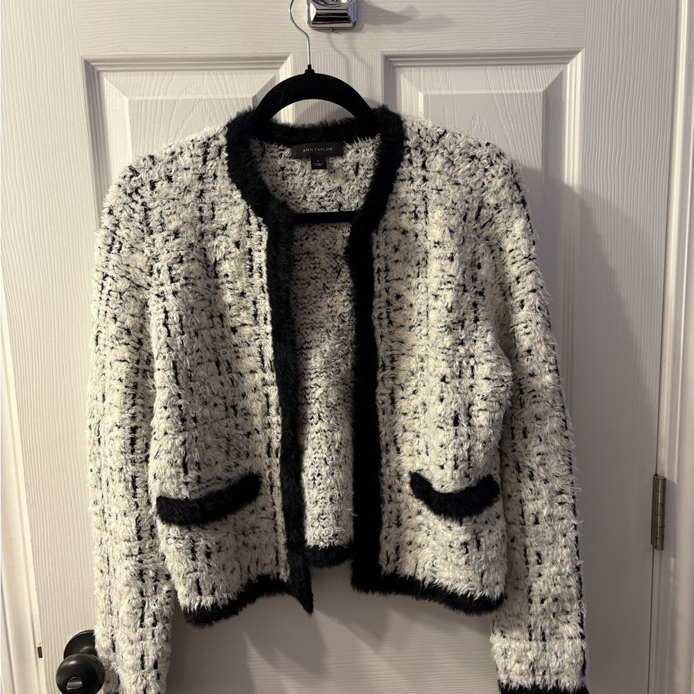 Ann Taylor Black and White Textured Blazer